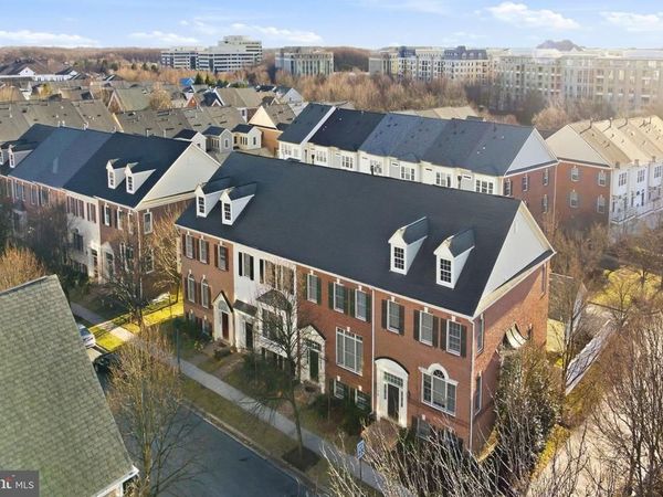 1118 RESERVE CHAMPION DRIVE, ROCKVILLE, MD 20850