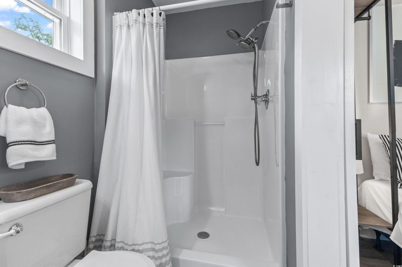 6001 - N45 S Kings Hwy. Photo 22