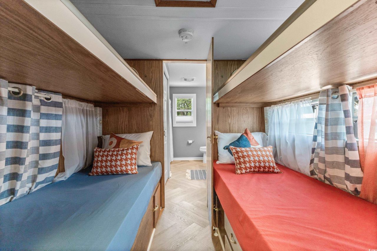 6001 - N45 S Kings Hwy. Photo 23