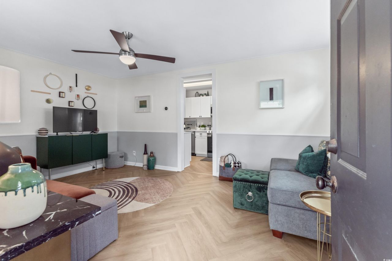 6001 - N45 S Kings Hwy. Photo 7