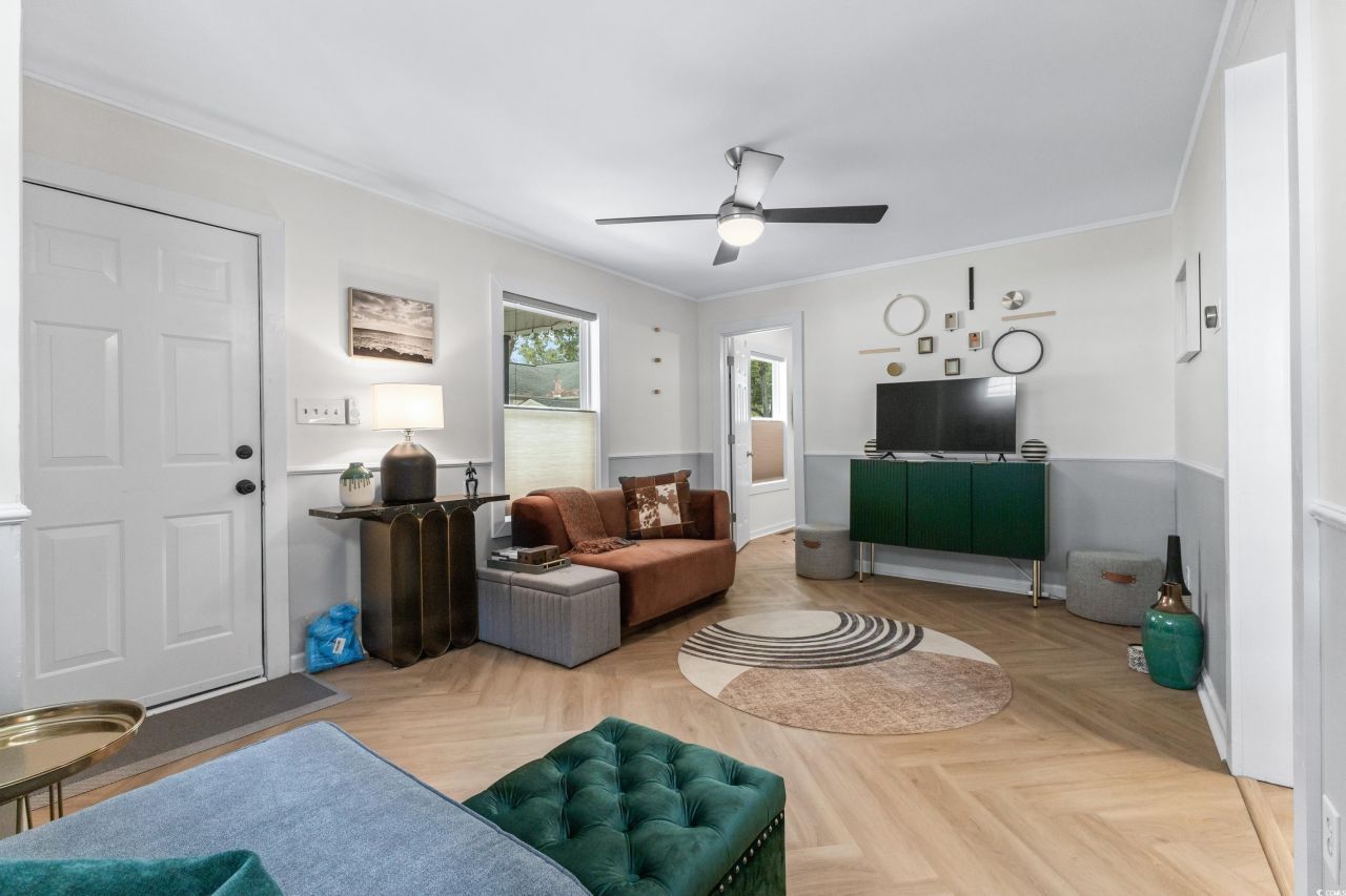 6001 - N45 S Kings Hwy. Photo 9