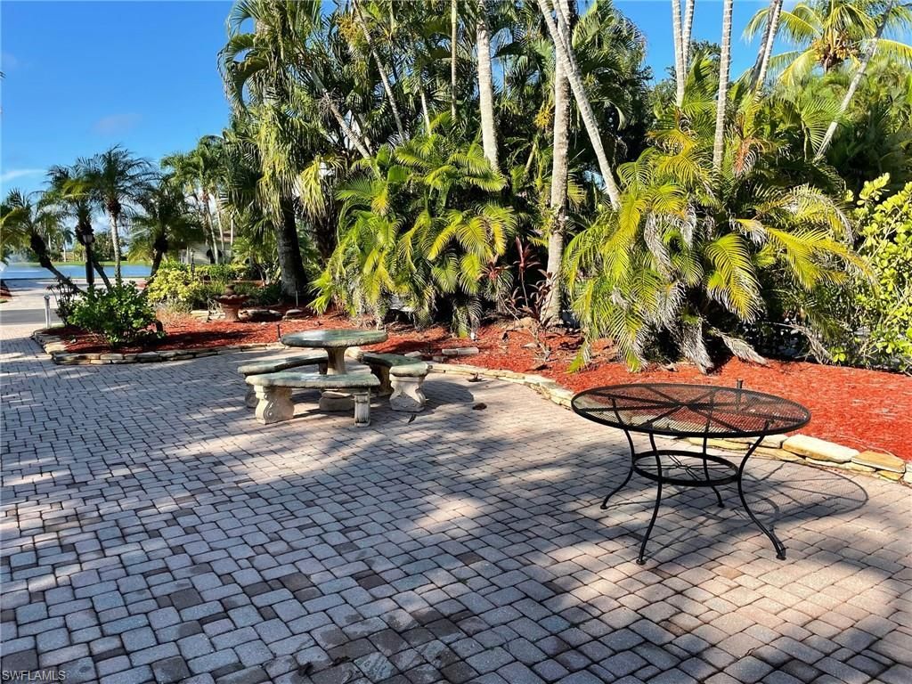 4682 Southern Breeze Dr, Naples, FL 34114 Photo