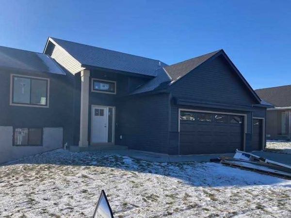 101 Fairway Street, Zumbrota, MN 55992