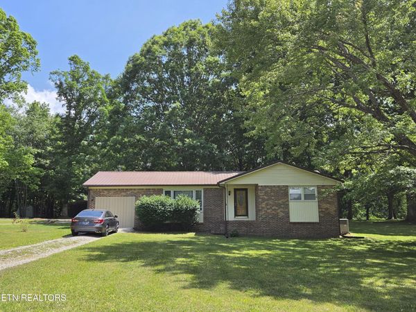 408 Shady Oaks Drive, Spencer, TN 38585