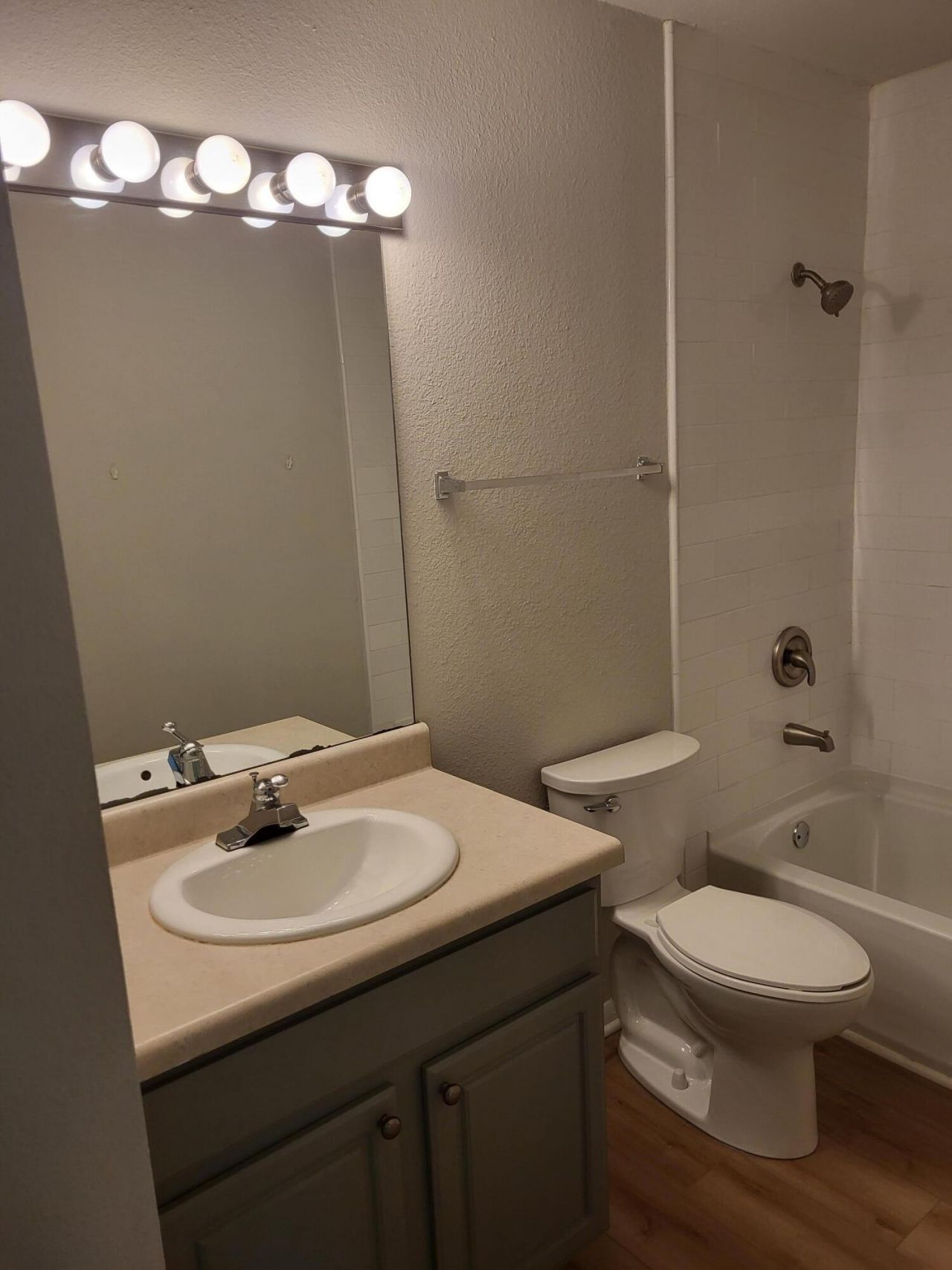 1481 Center Street Photo 16