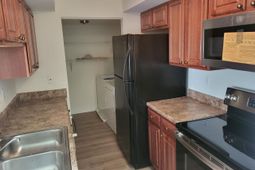 1481 Center Street photo 4