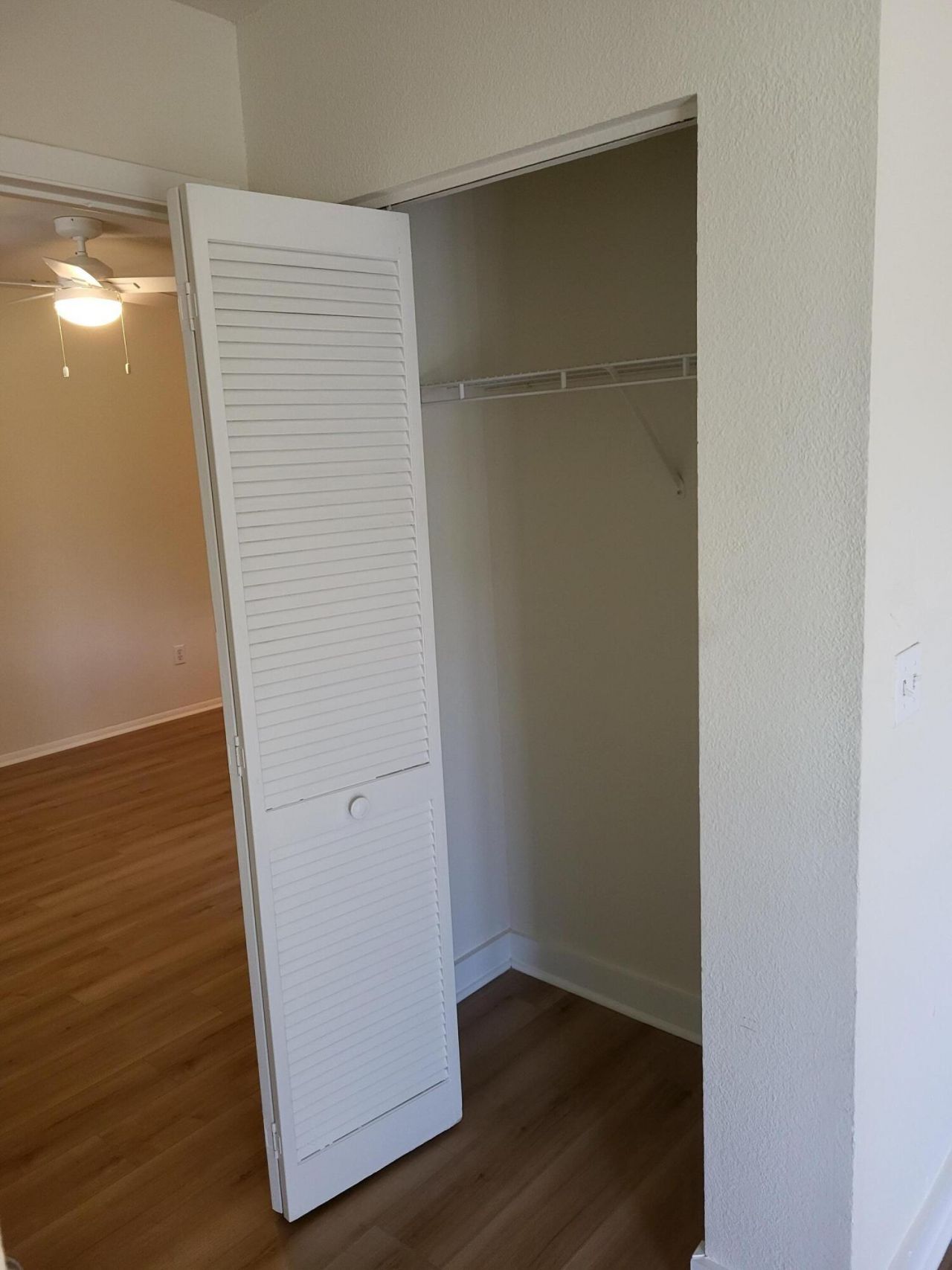 1481 Center Street Photo 7