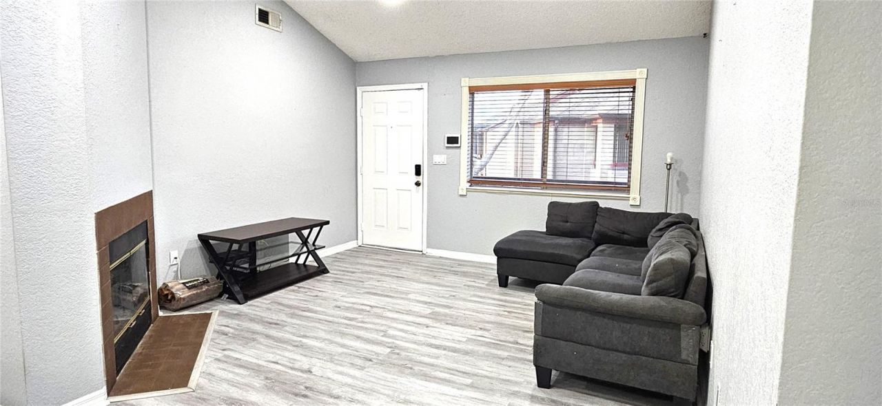 10263 Gandy Boulevard N, Unit 2014, Saint Petersburg, FL 33702 Photo