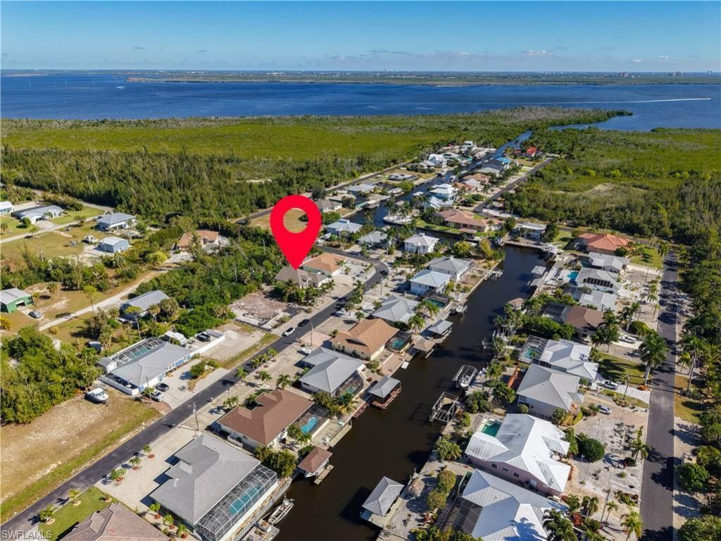3472 Manatee Dr, Saint James City, FL 33956 Photo