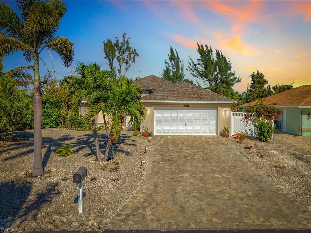 3472 Manatee Dr, Saint James City, FL 33956 Photo