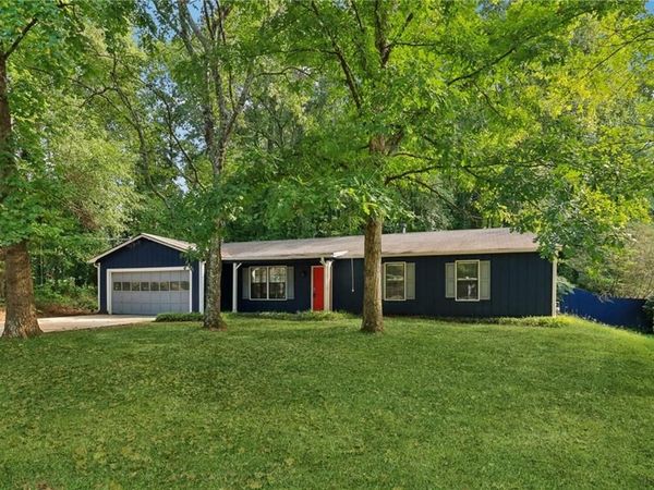 5233 McCarter Station, Stone Mountain, GA 30088