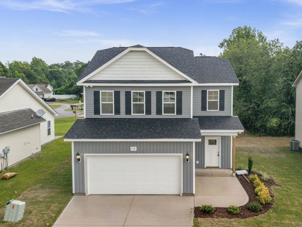 318 Hawks Bluff Drive, New Bern, NC 28560
