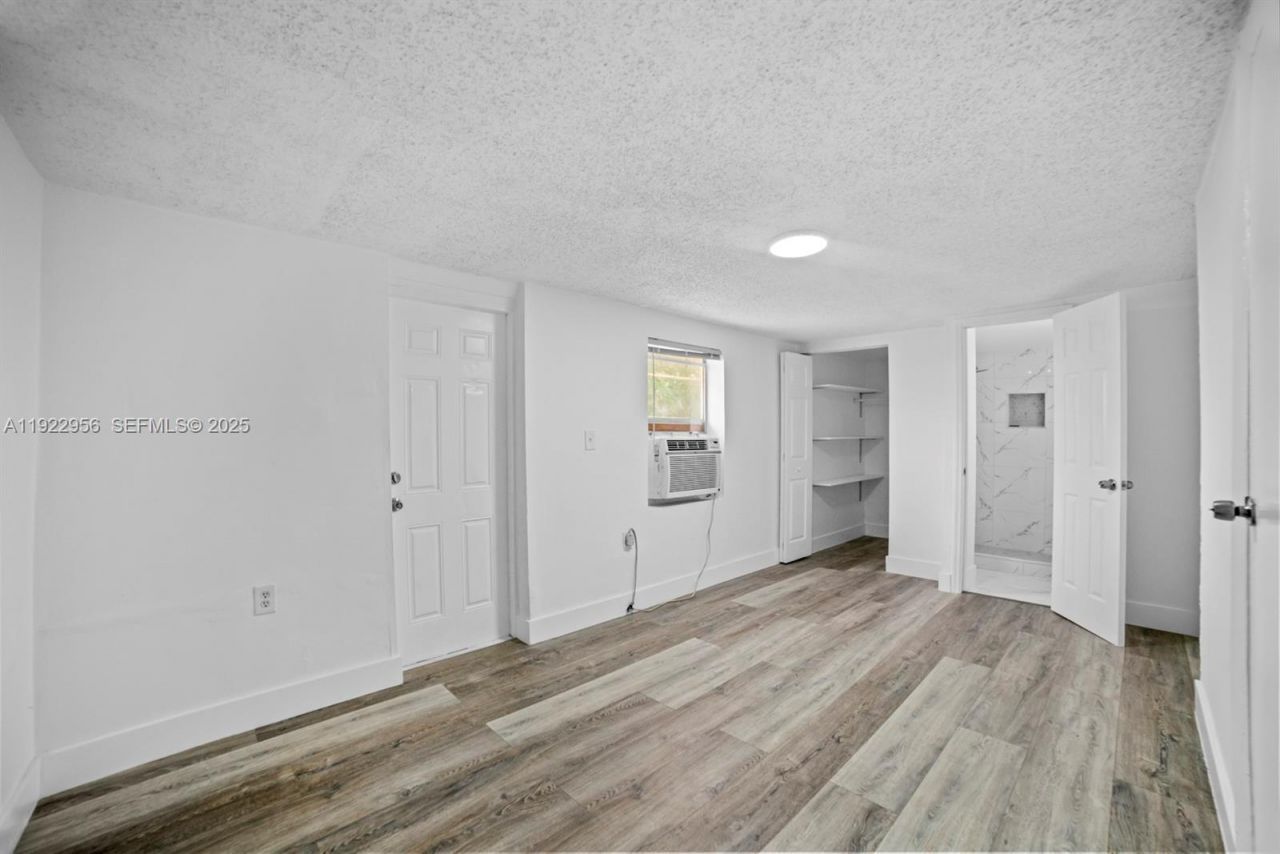 1631 NW 12th Ct, Fort Lauderdale, FL 33311 Photo