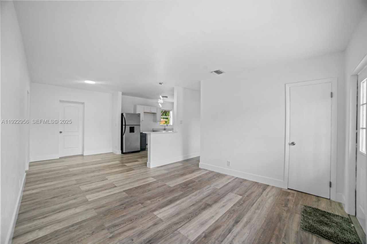 1631 NW 12th Ct, Fort Lauderdale, FL 33311 Photo