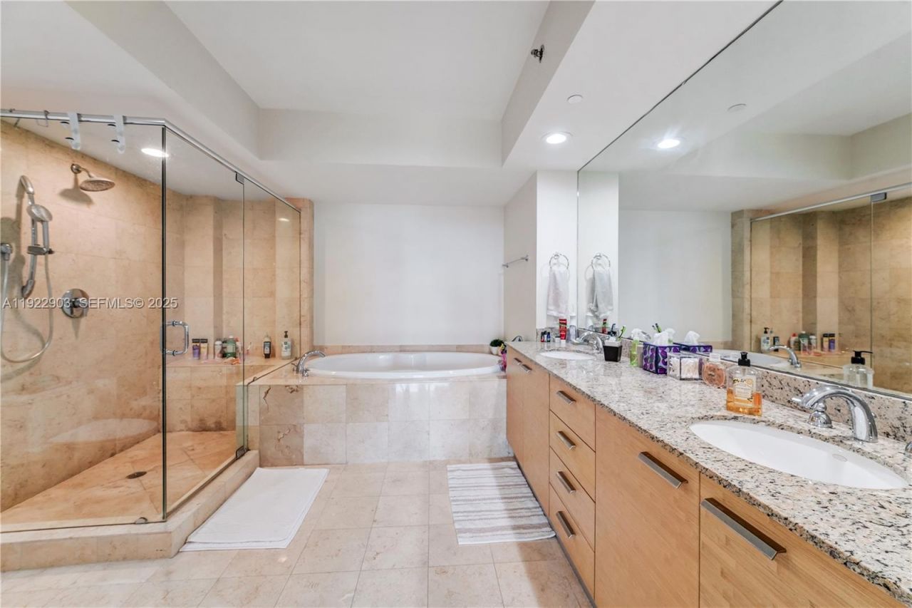 1830 S Ocean Dr, Unit 3002, Hallandale Beach, FL 33009 Photo