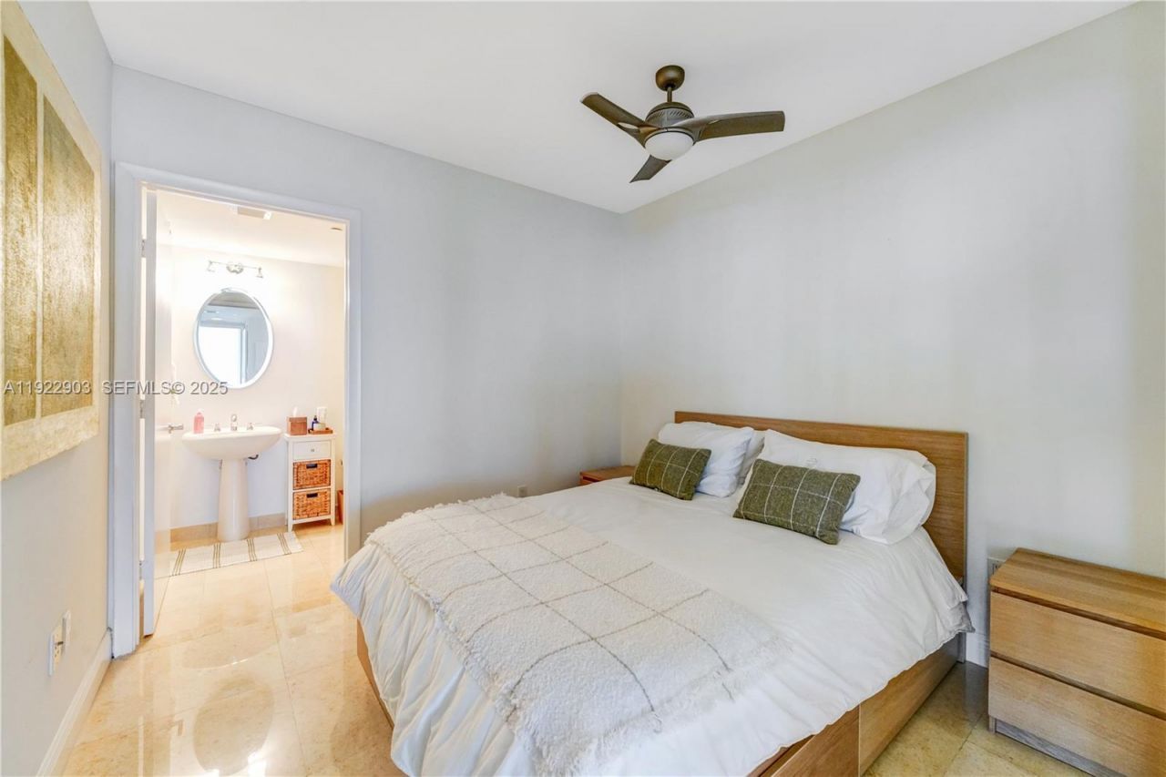 1830 S Ocean Dr, Unit 3002, Hallandale Beach, FL 33009 Photo