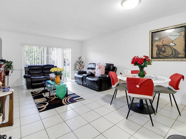 7700 Camino Real, Unit D-101, Miami, FL 33143