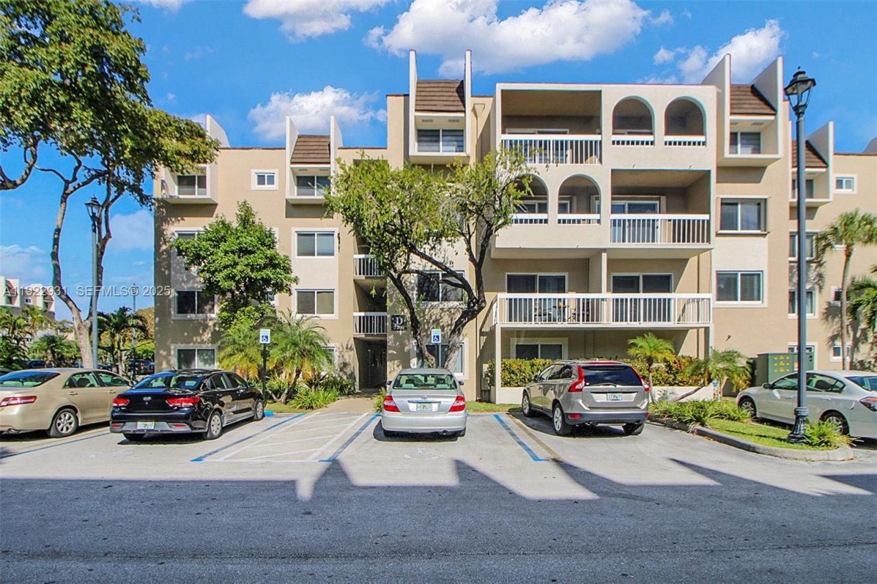 7700 Camino Real, Unit D-101, Miami, FL 33143 Photo