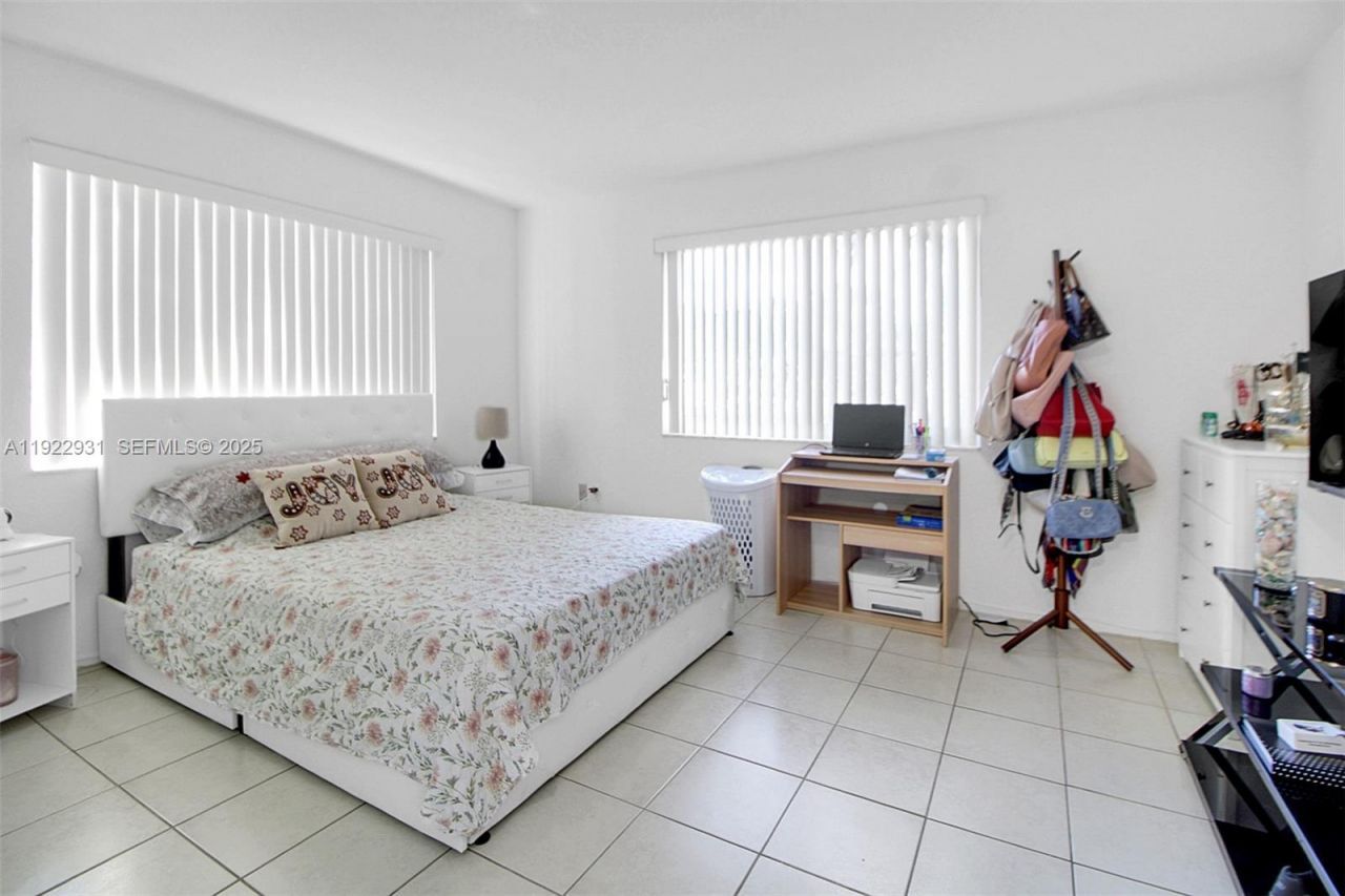 7700 Camino Real, Unit D-101, Miami, FL 33143 Photo