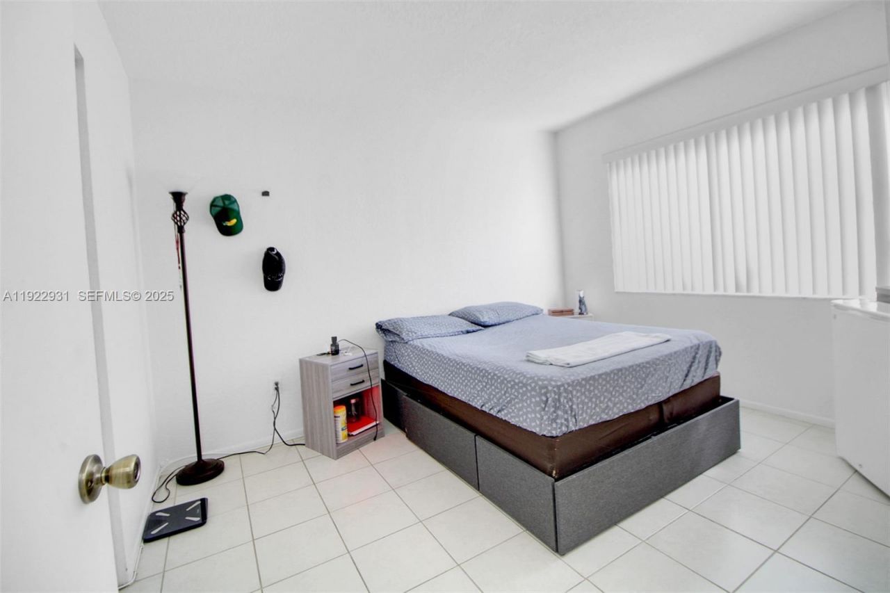 7700 Camino Real, Unit D-101, Miami, FL 33143 Photo