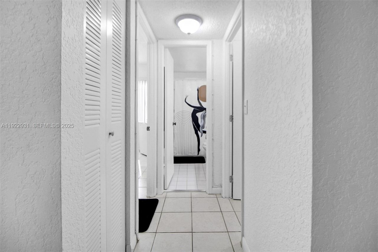 7700 Camino Real, Unit D-101, Miami, FL 33143 Photo