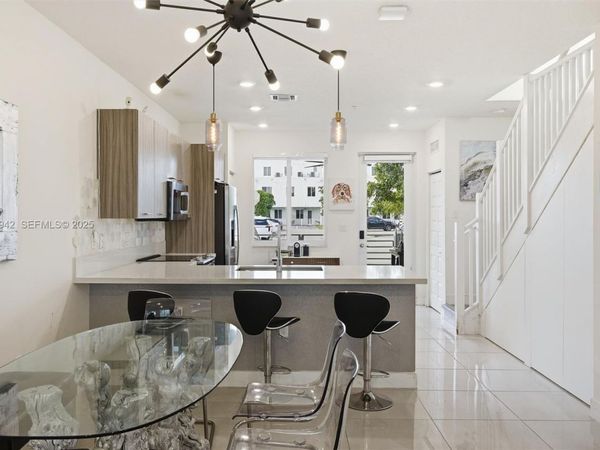6420 NW 102nd Path, Unit 110, Doral, FL 33178