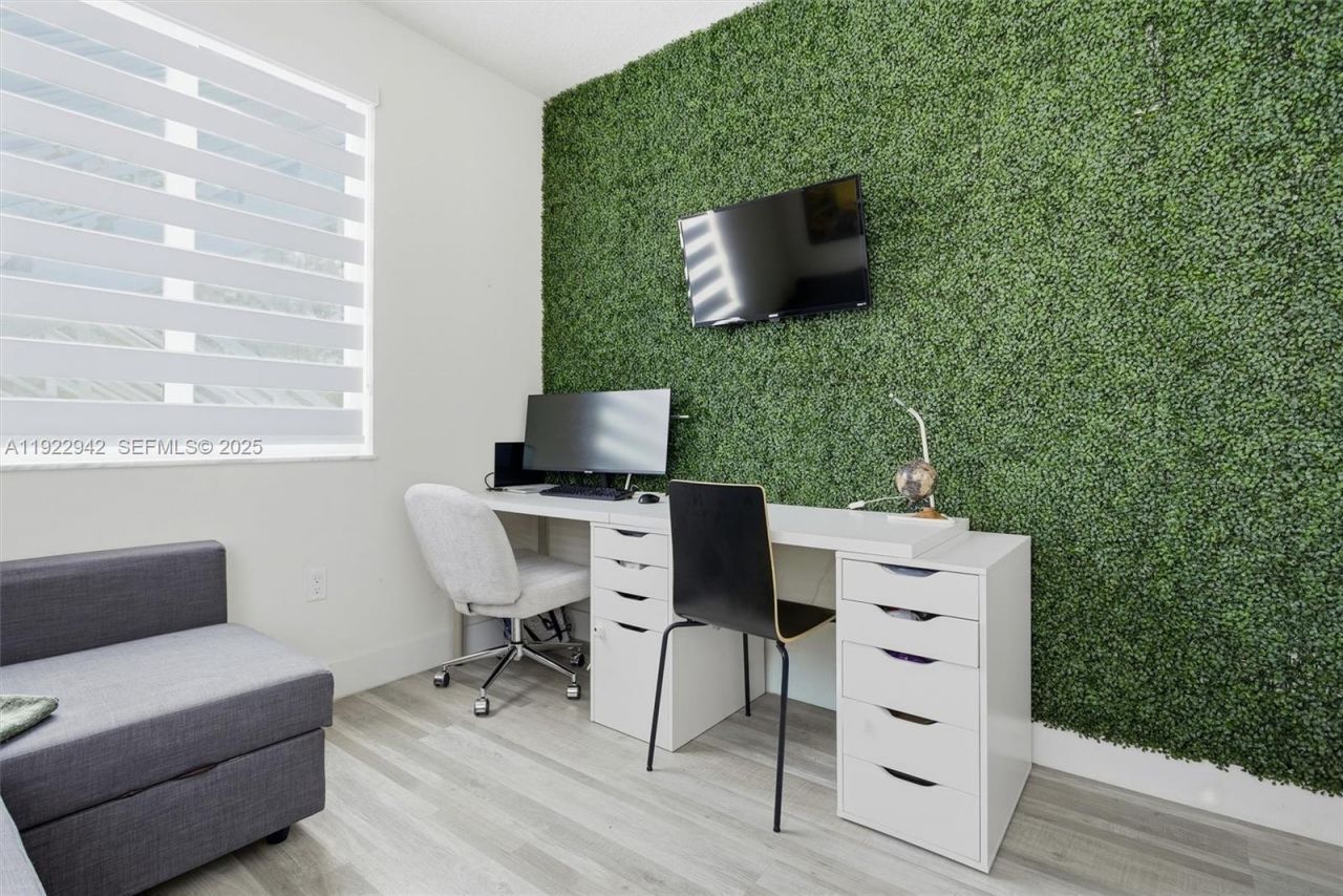 6420 NW 102nd Path, Unit 110, Doral, FL 33178 Photo