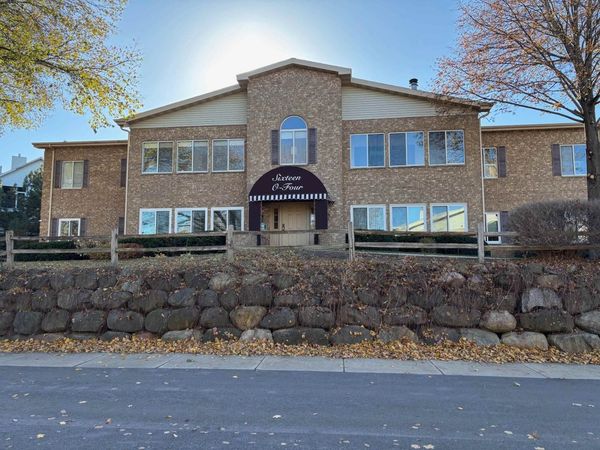 1604 S Golf Glen, Unit H, Madison, WI 53704