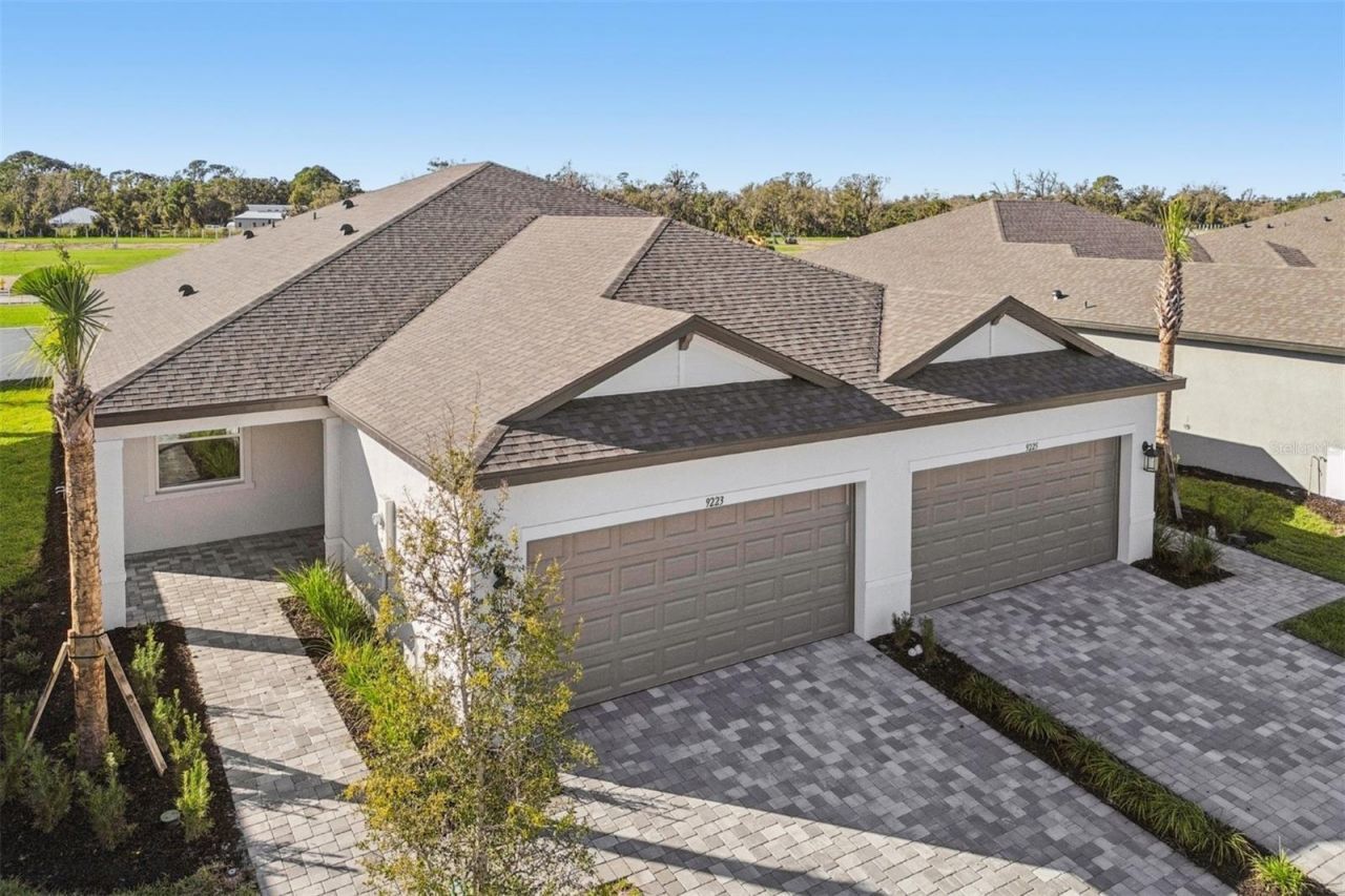 9223 Optimist Way, Palmetto, FL 34221 Main Photo