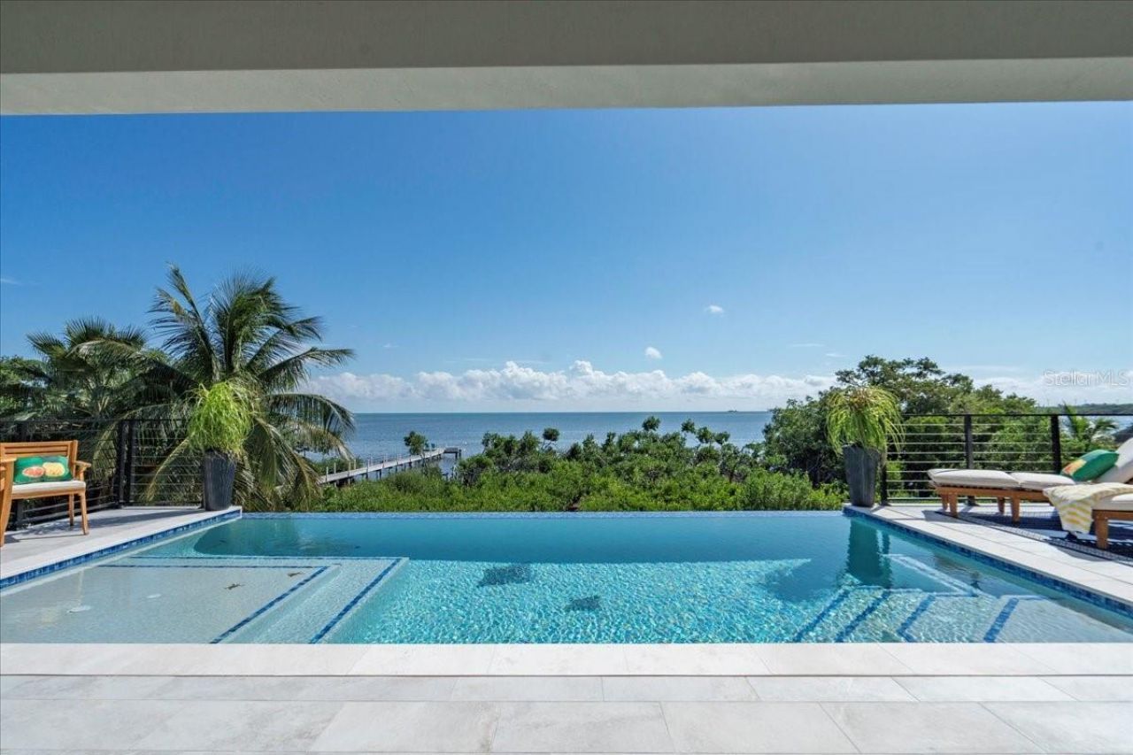 1000 68th Street, Marathon, FL 33050 Photo