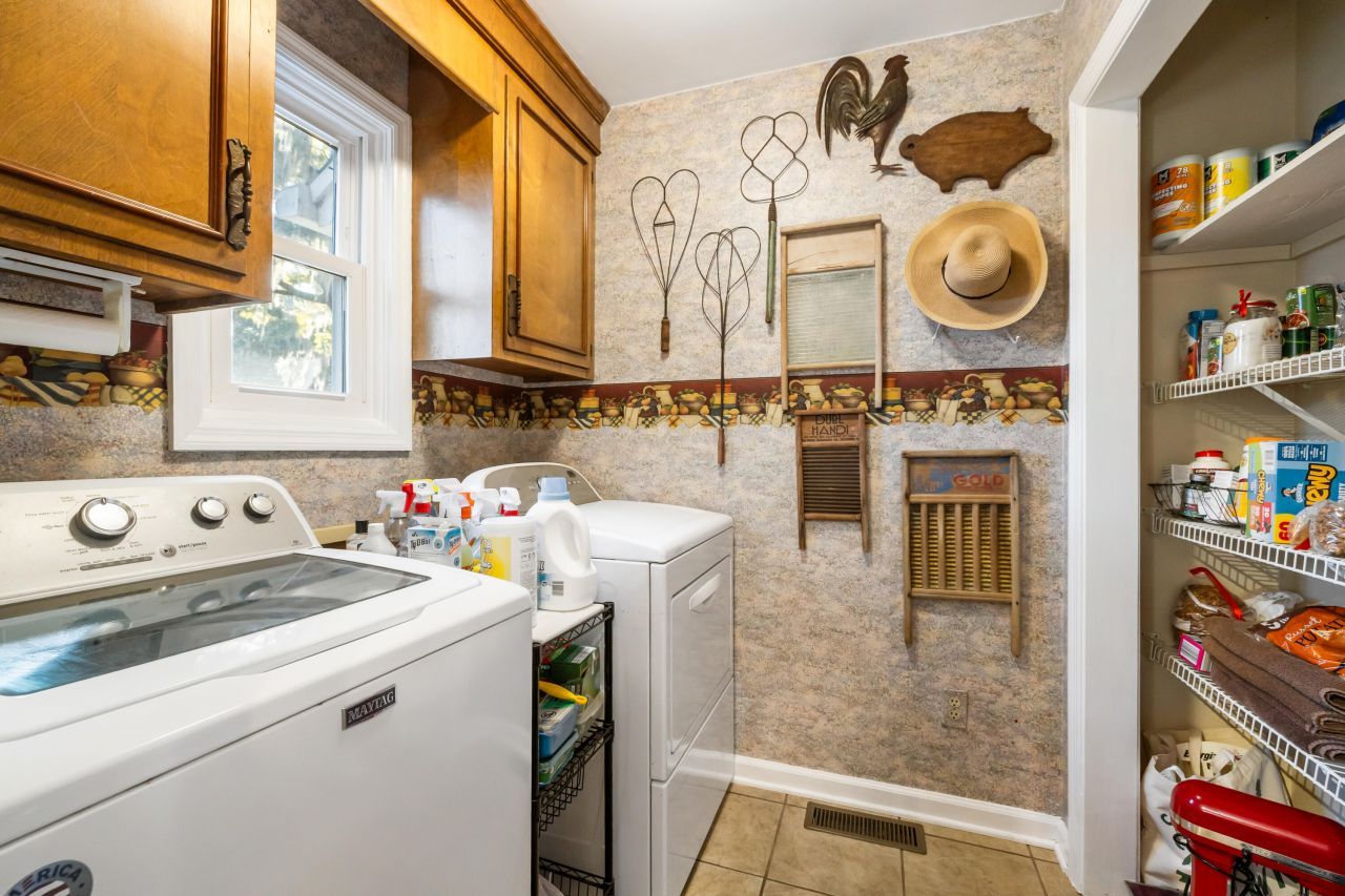 16 N Basilica Avenue Photo 12