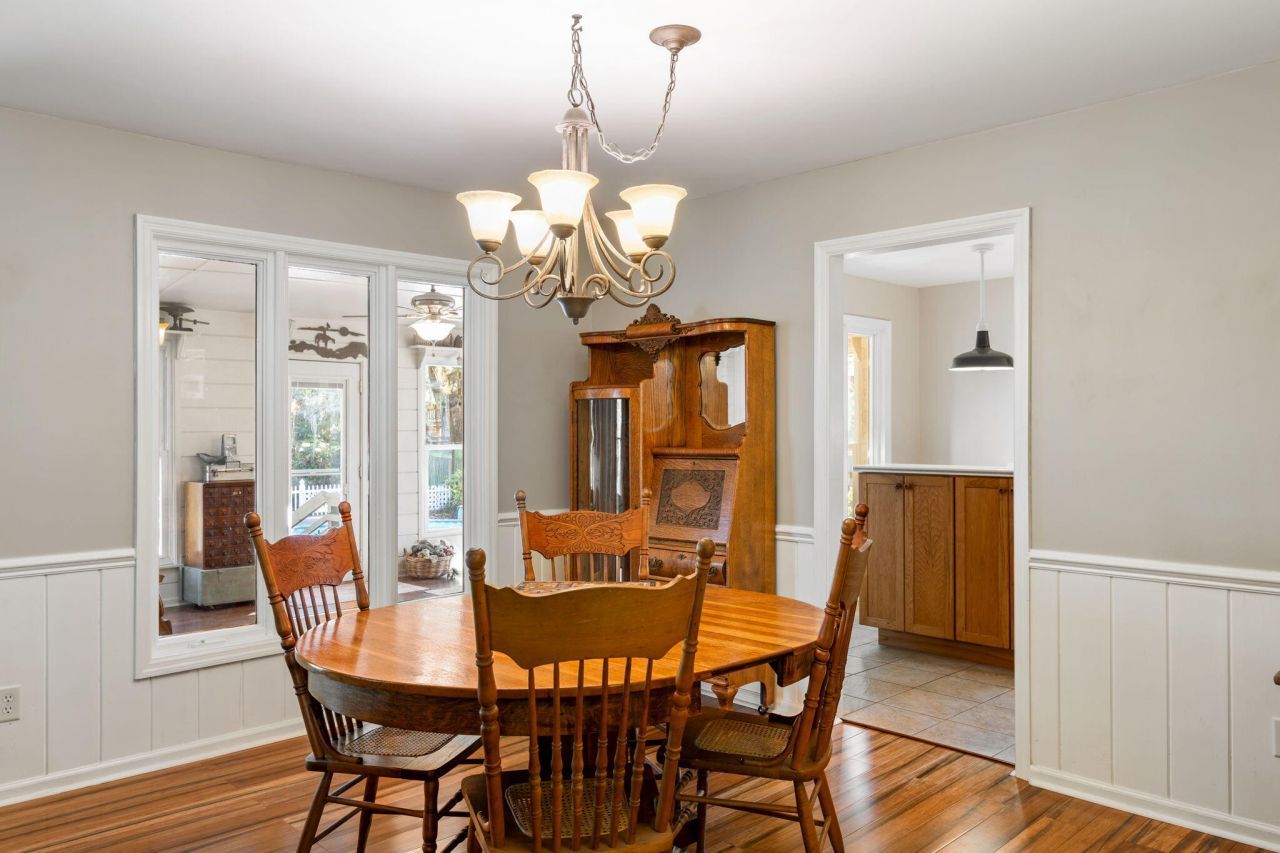 16 N Basilica Avenue Photo 18