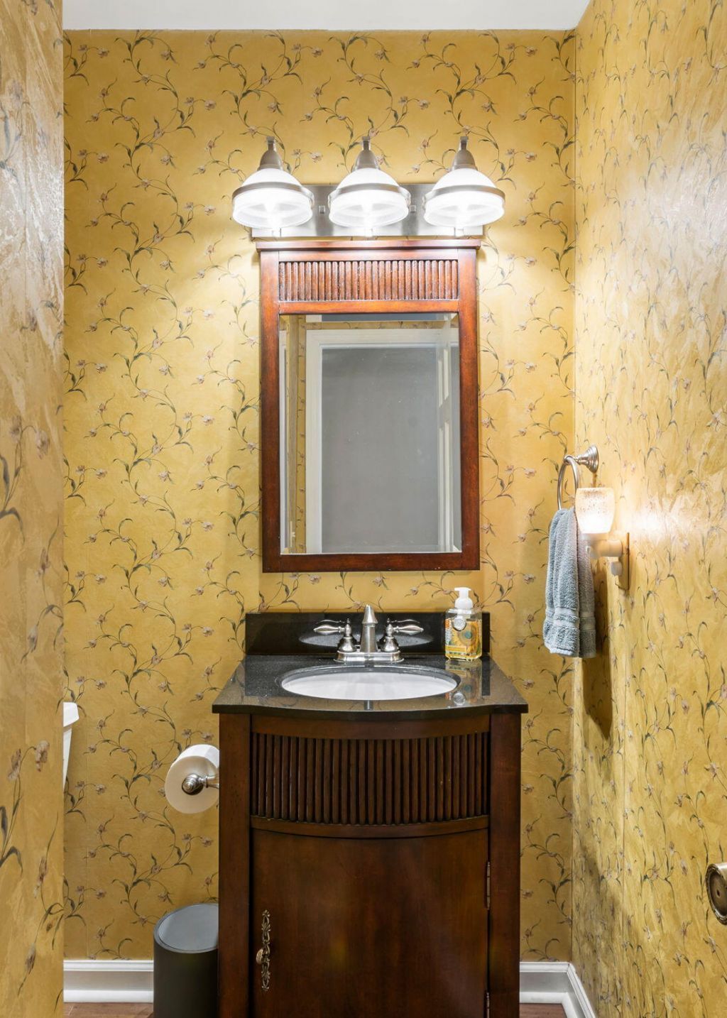 16 N Basilica Avenue Photo 23