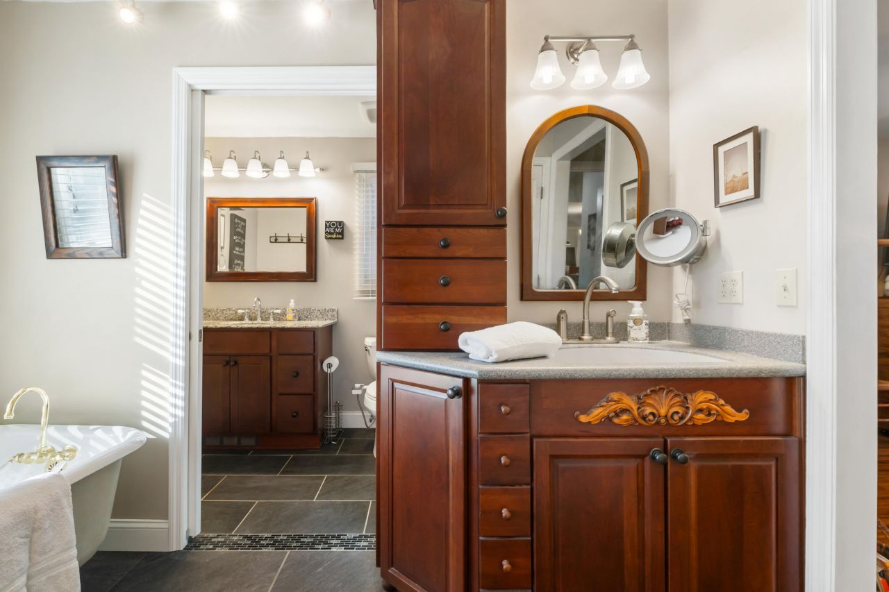 16 N Basilica Avenue Photo 31