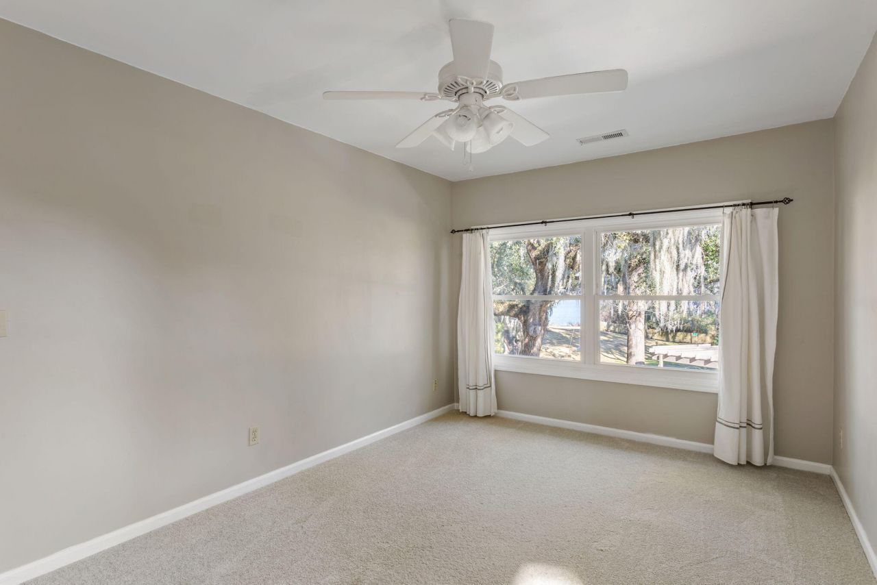 16 N Basilica Avenue Photo 34