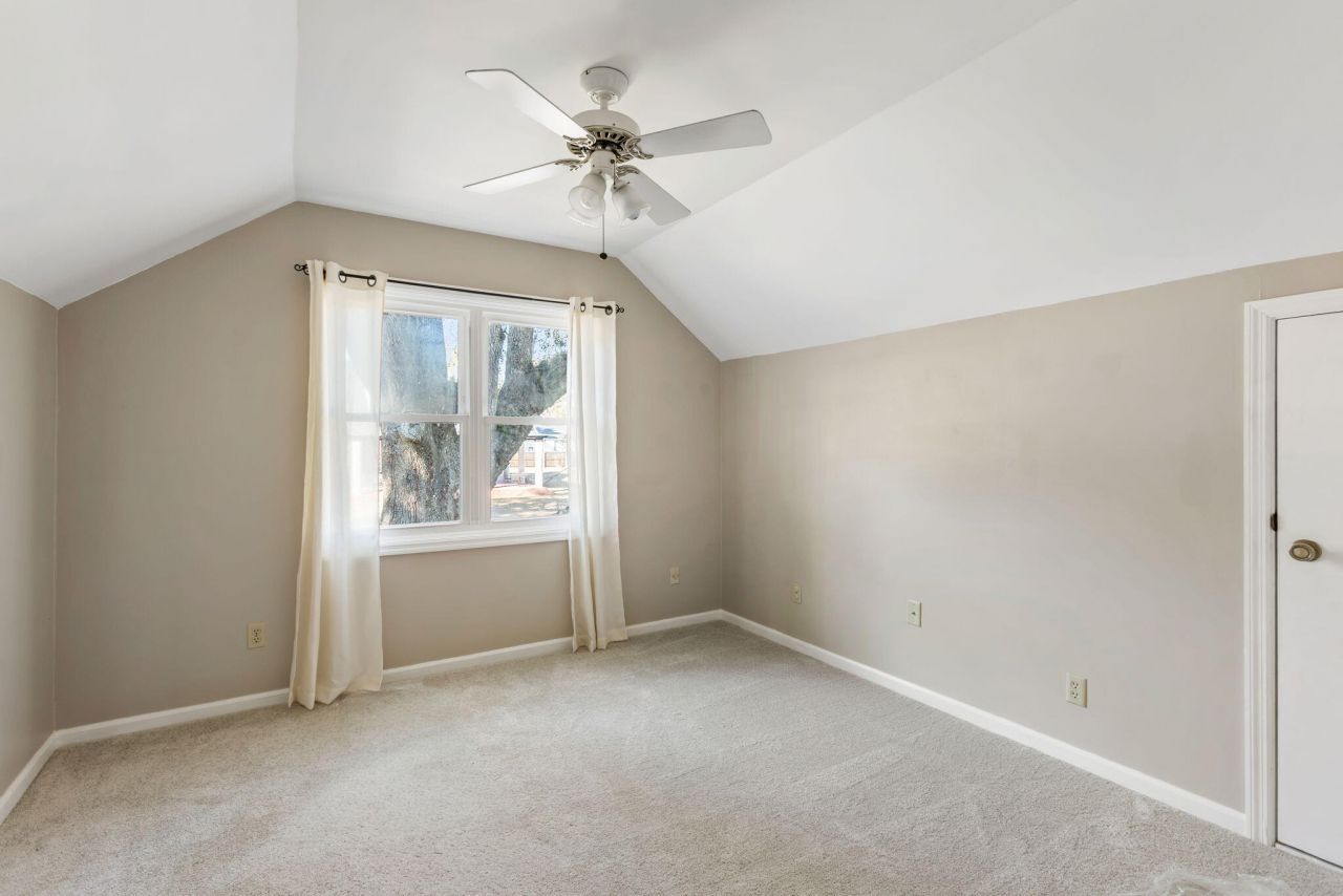 16 N Basilica Avenue Photo 38