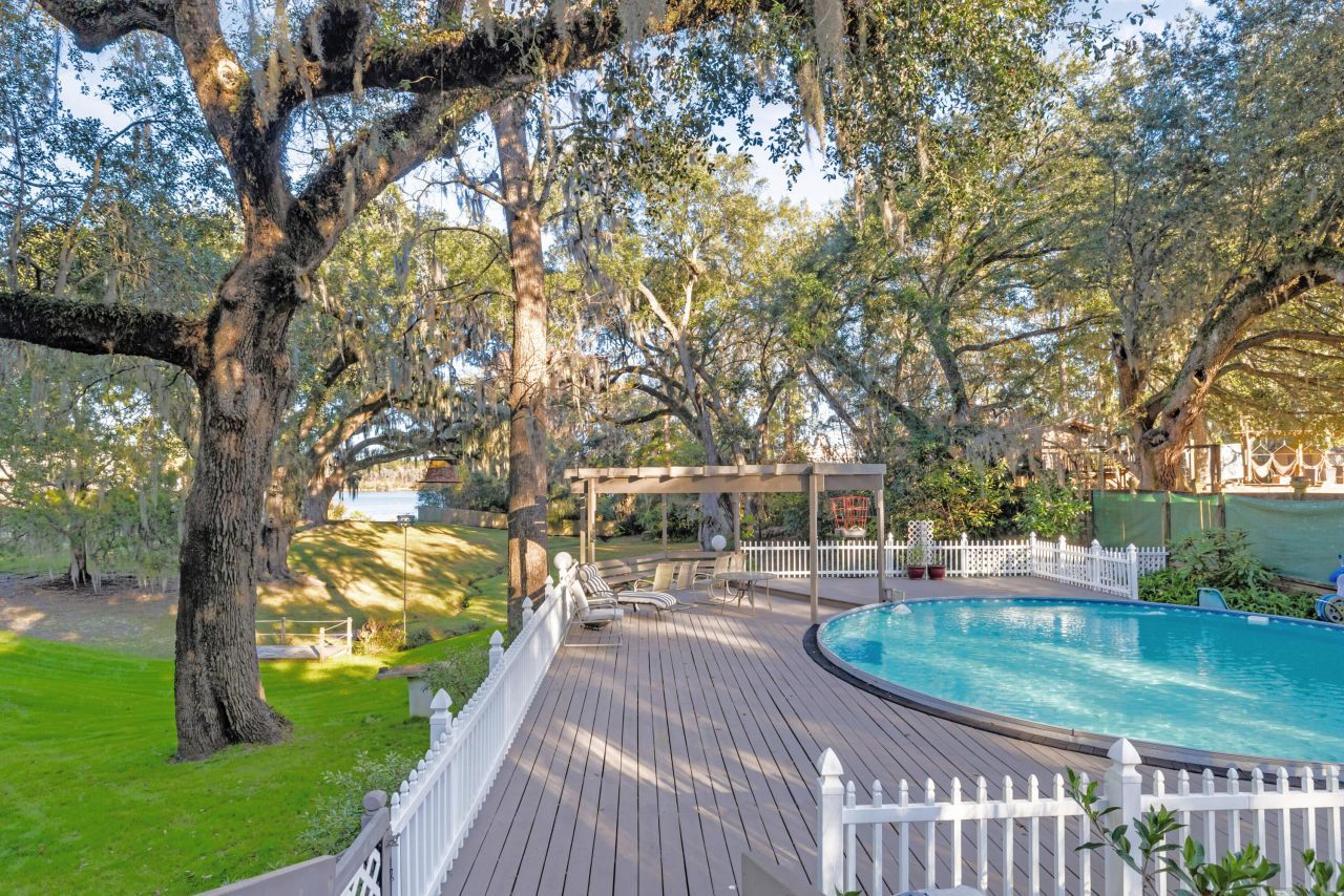 16 N Basilica Avenue Photo 45