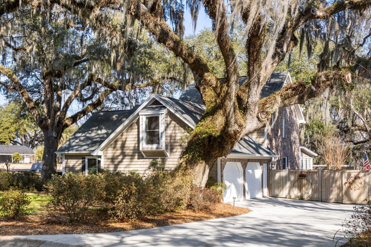 16 N Basilica Avenue Photo 64