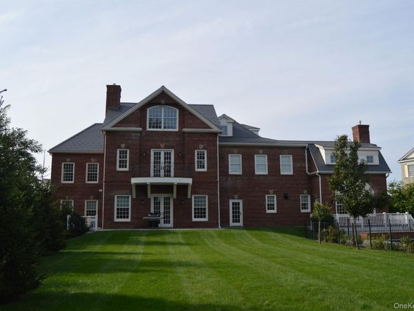 5020 Grosvenor Avenue, Bronx, NY 10471