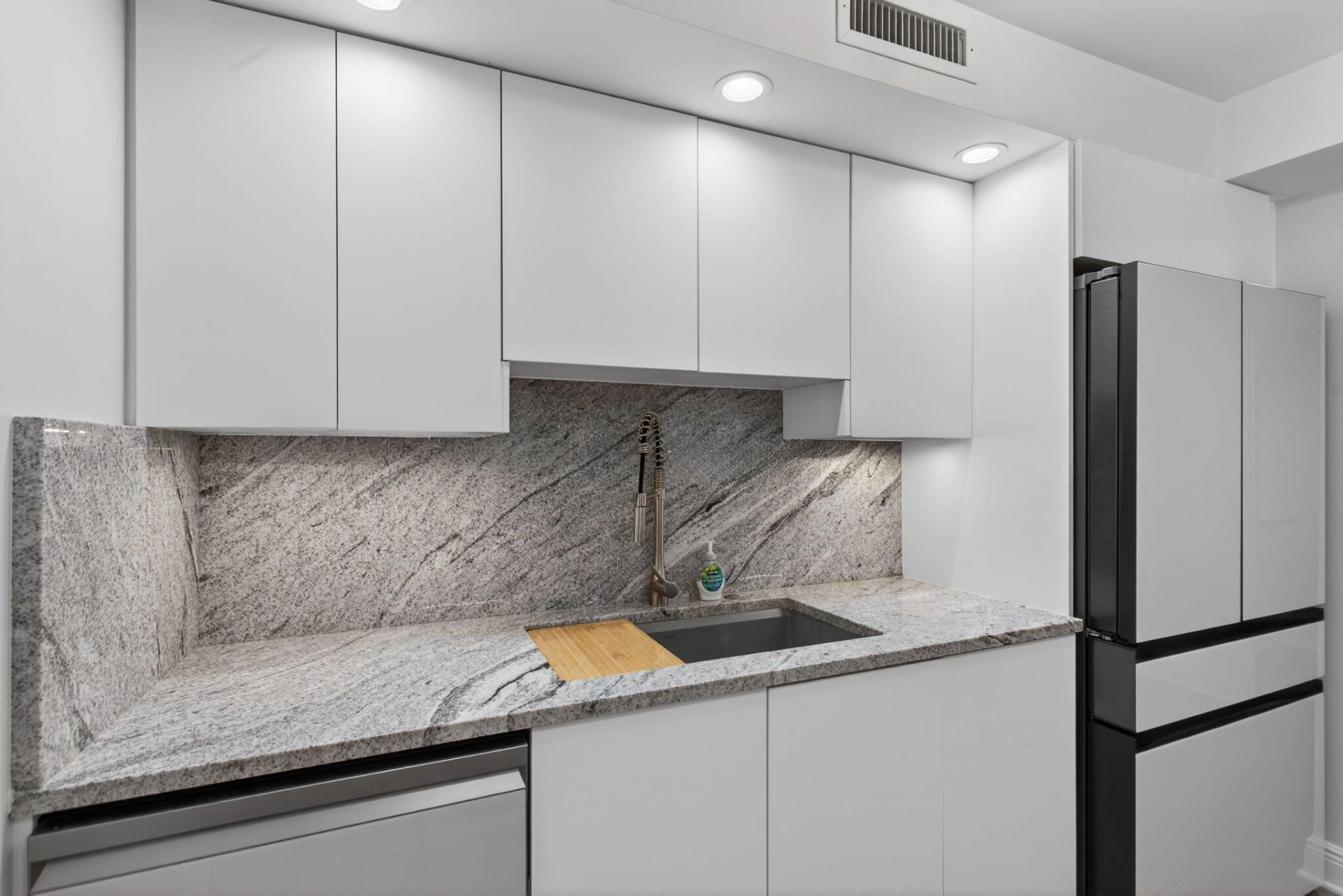 3000 N Ocean Drive, Unit 14g, Singer Island, FL 33404 Photo