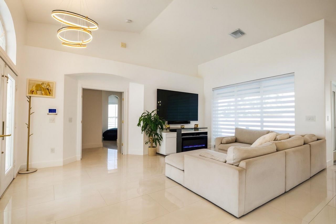 6960 NW Denargo St, Port Saint Lucie, FL 34983 Photo