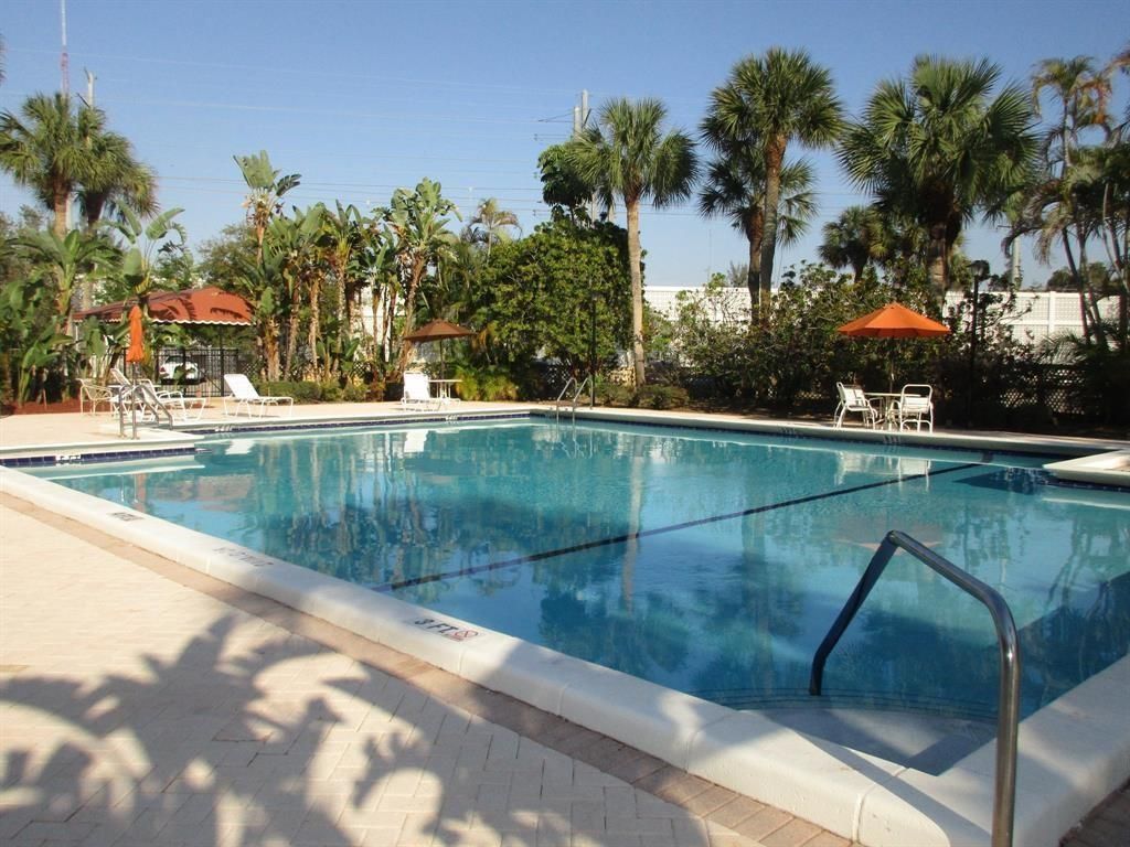 5570 NW 44th Street, Unit 405A, Lauderhill, FL 33319 Photo