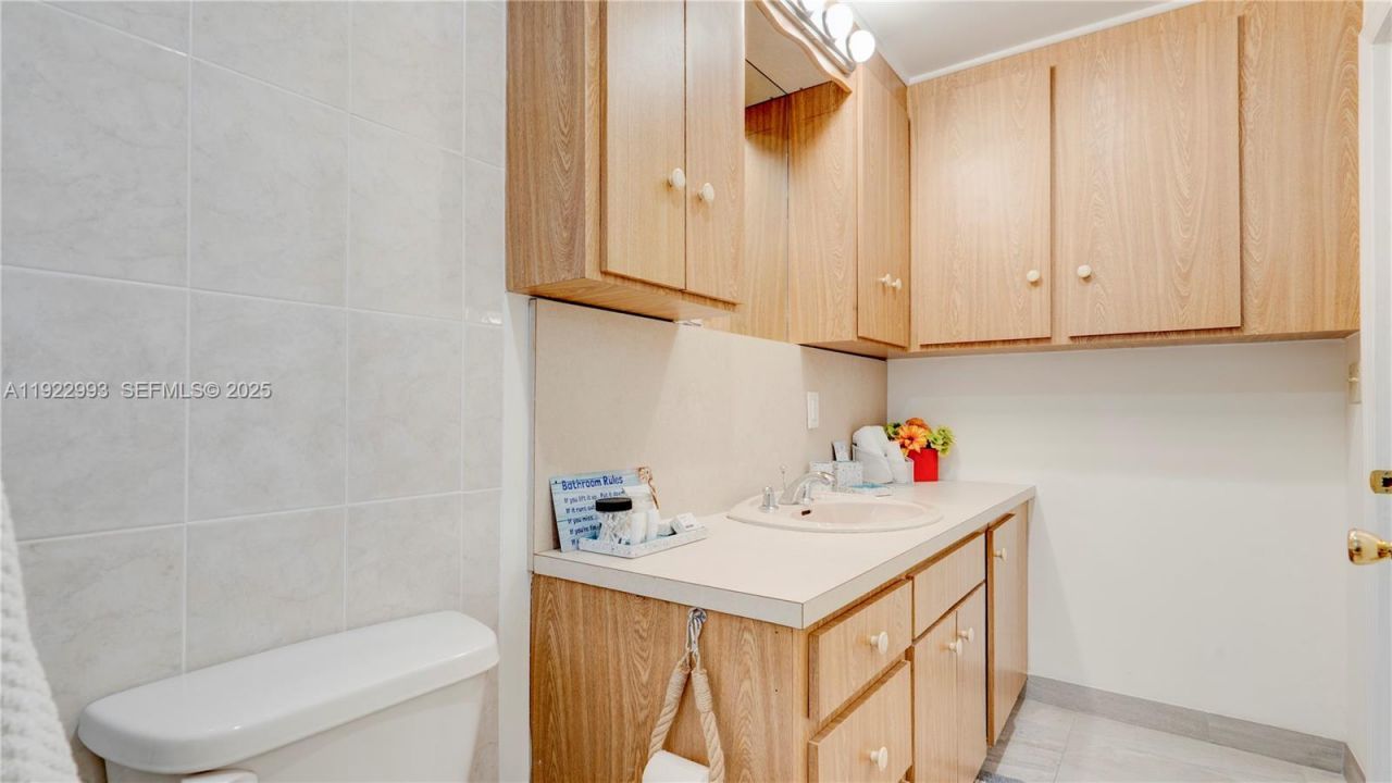 137 Pacific Ave, Tavernier, FL 33070 Photo