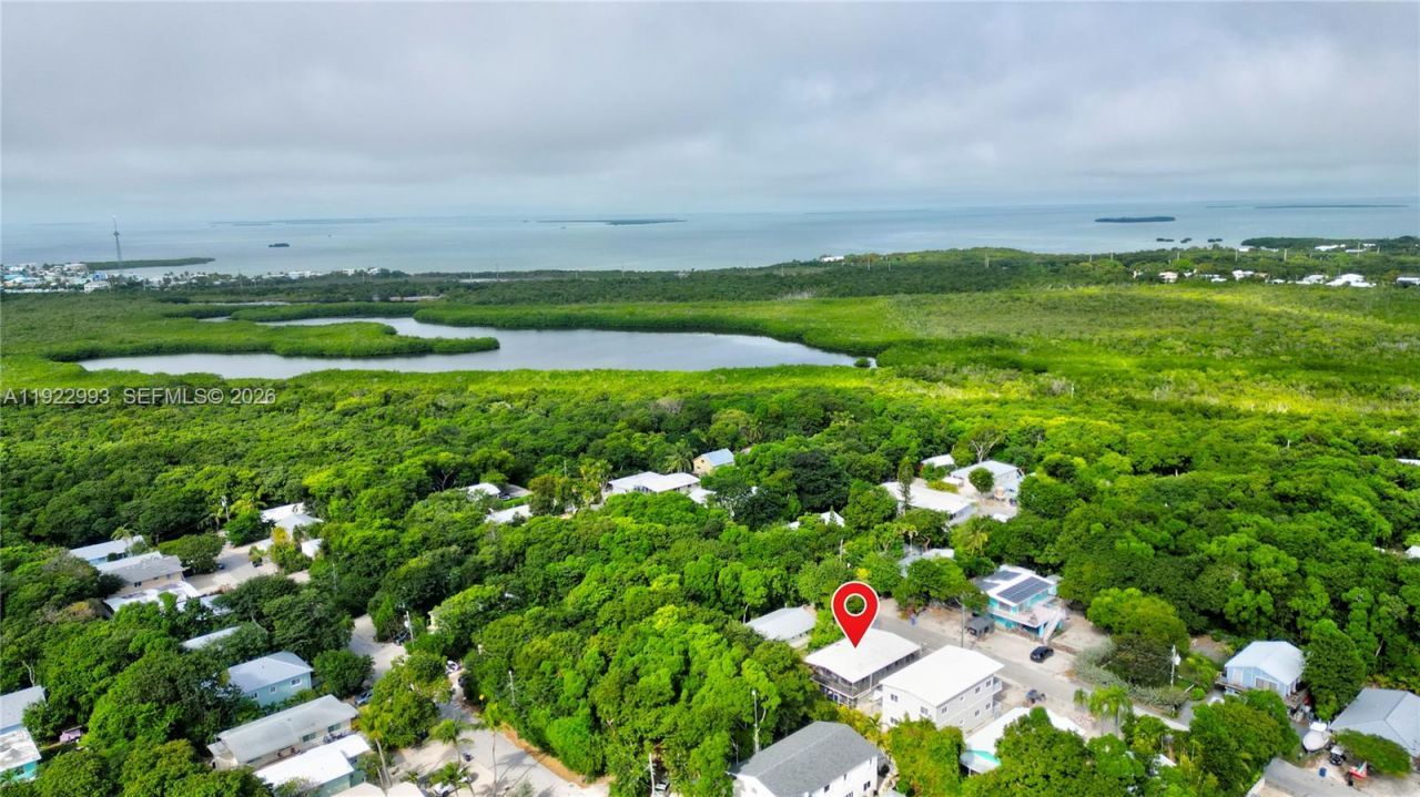 137 Pacific Ave, Tavernier, FL 33070 Photo