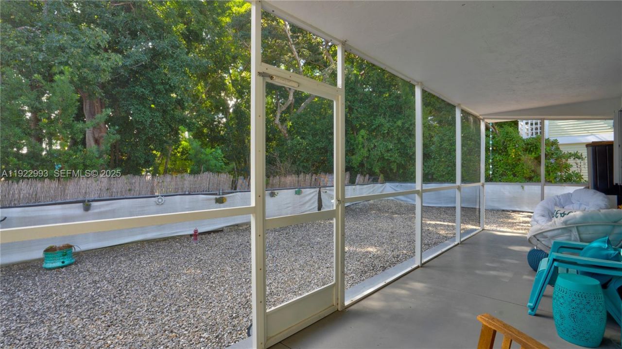 137 Pacific Ave, Tavernier, FL 33070 Photo