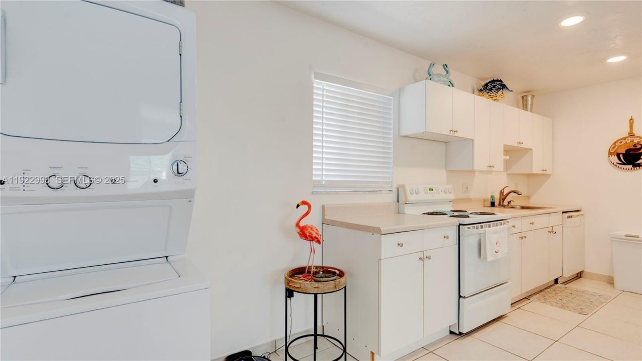 137 Pacific Ave, Tavernier, FL 33070 Photo