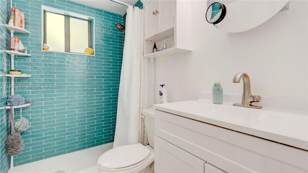 137 Pacific Ave, Tavernier, FL 33070 Photo