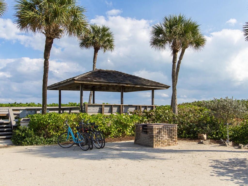 1825 Mooringline Drive, Unit 2-F, Vero Beach, FL 32963 Photo