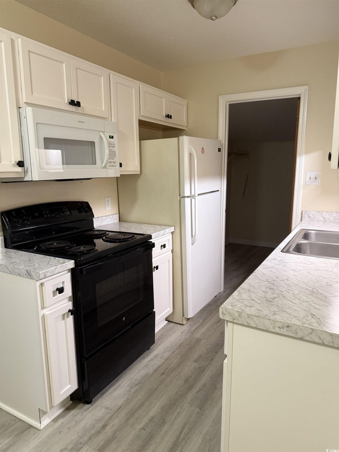 4535 Tarpon Bay Rd. Photo 18