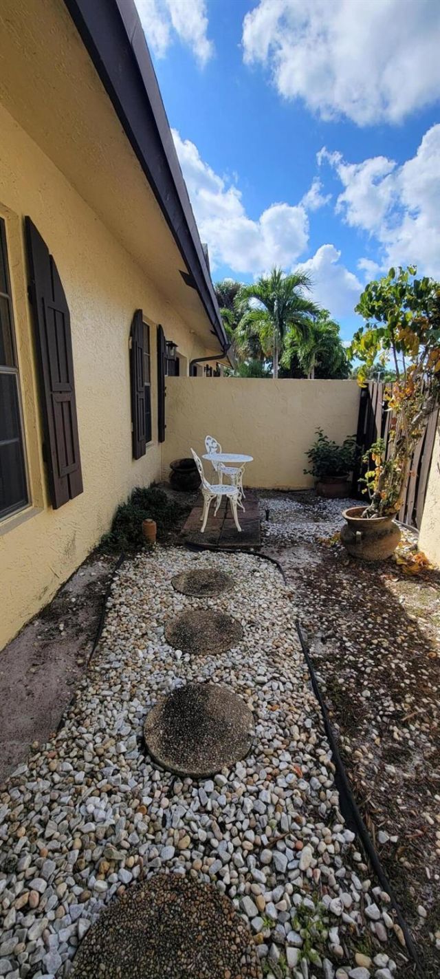 493 SW 28th Avenue, Delray Beach, FL 33445 Photo